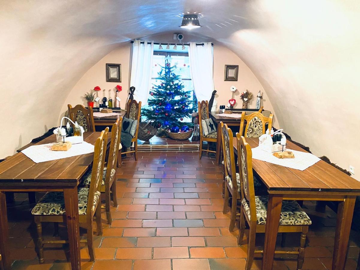 فندق Kristinka Český Krumlov المظهر الخارجي الصورة