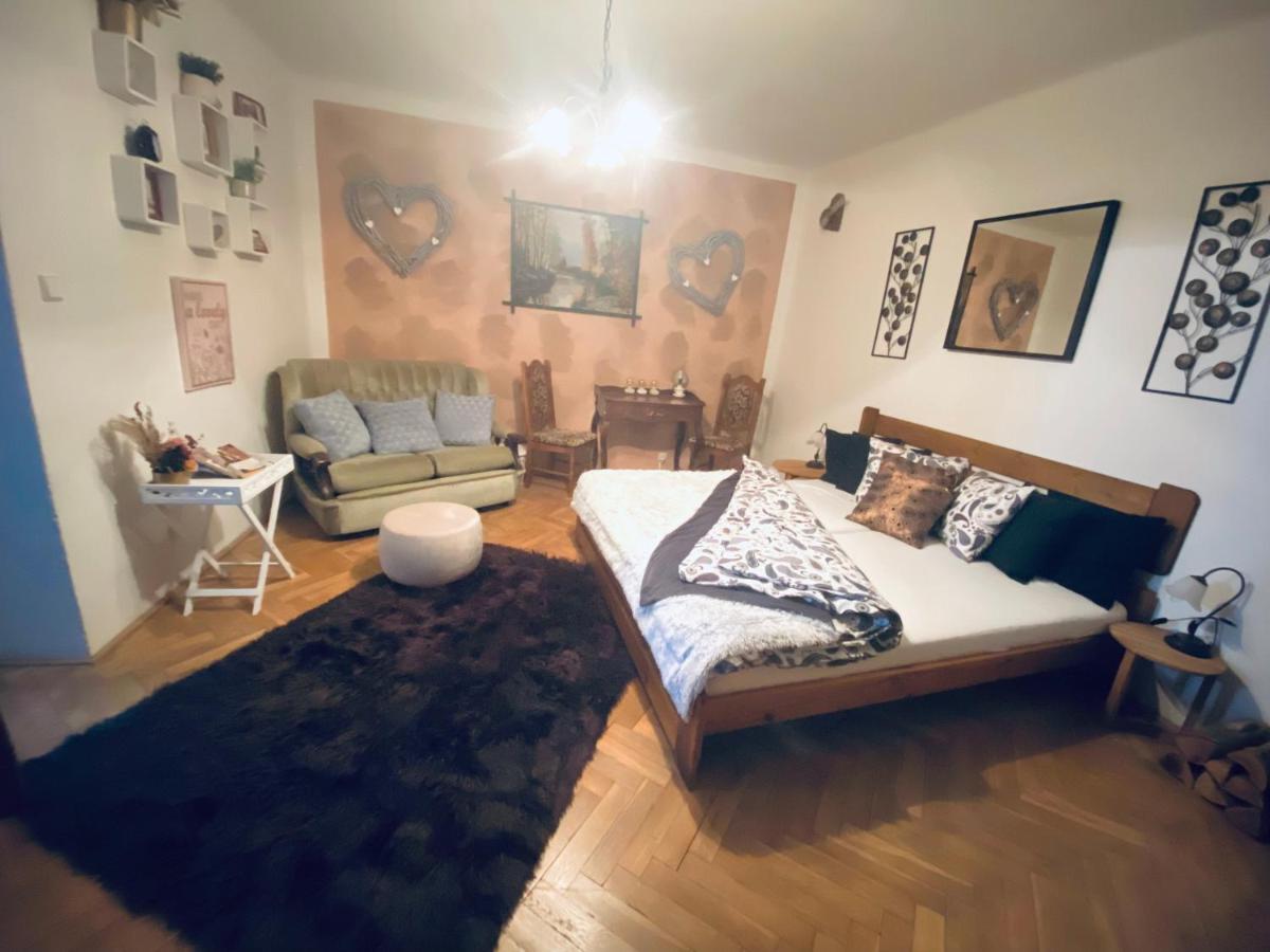 فندق Kristinka Český Krumlov المظهر الخارجي الصورة